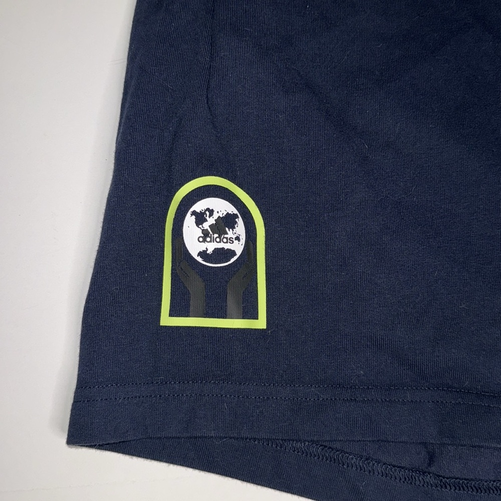 ADIDAS LIGHTWEIGHT AEROREADY GRAPHIC SHORTS RUNNING GYM SPORTS FITNESS MENS NAVY - Picture 2 of 15